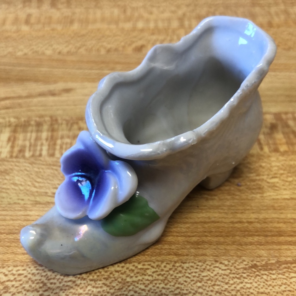 Vintage Hand Painted Lt Blue Porcelain Shoe Flower 3 ” x 1 ½  inches Japan